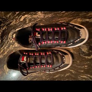 Fila sneakers.